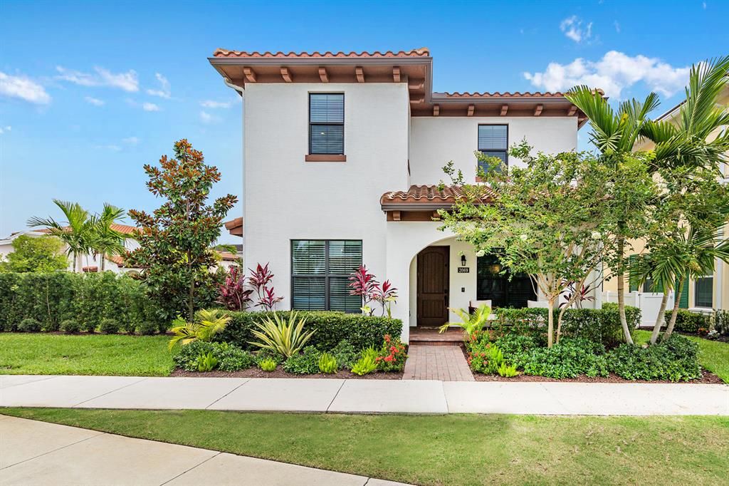 Photo of 2069 Dickens Terrace, Palm Beach Gardens, FL 33418 (MLS # R10726319)