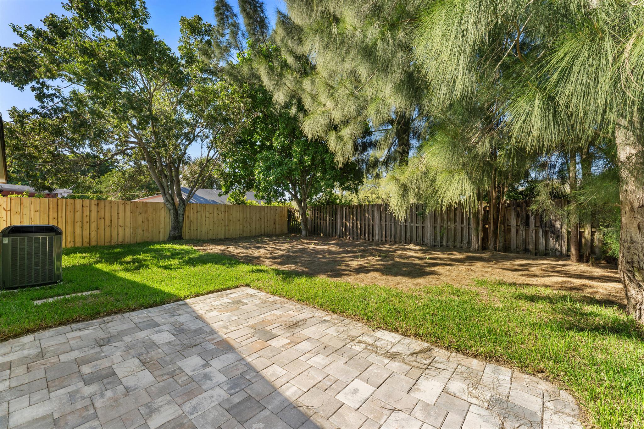 NORTH PALM BCH 2 - Residential