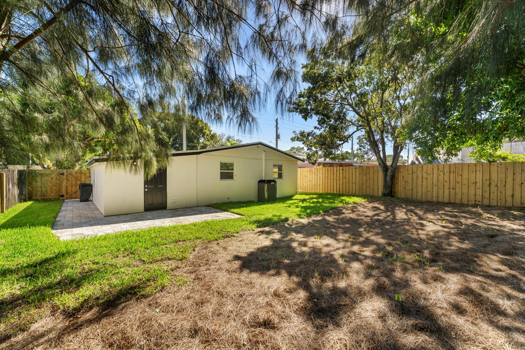 NORTH PALM BCH 2 - Residential