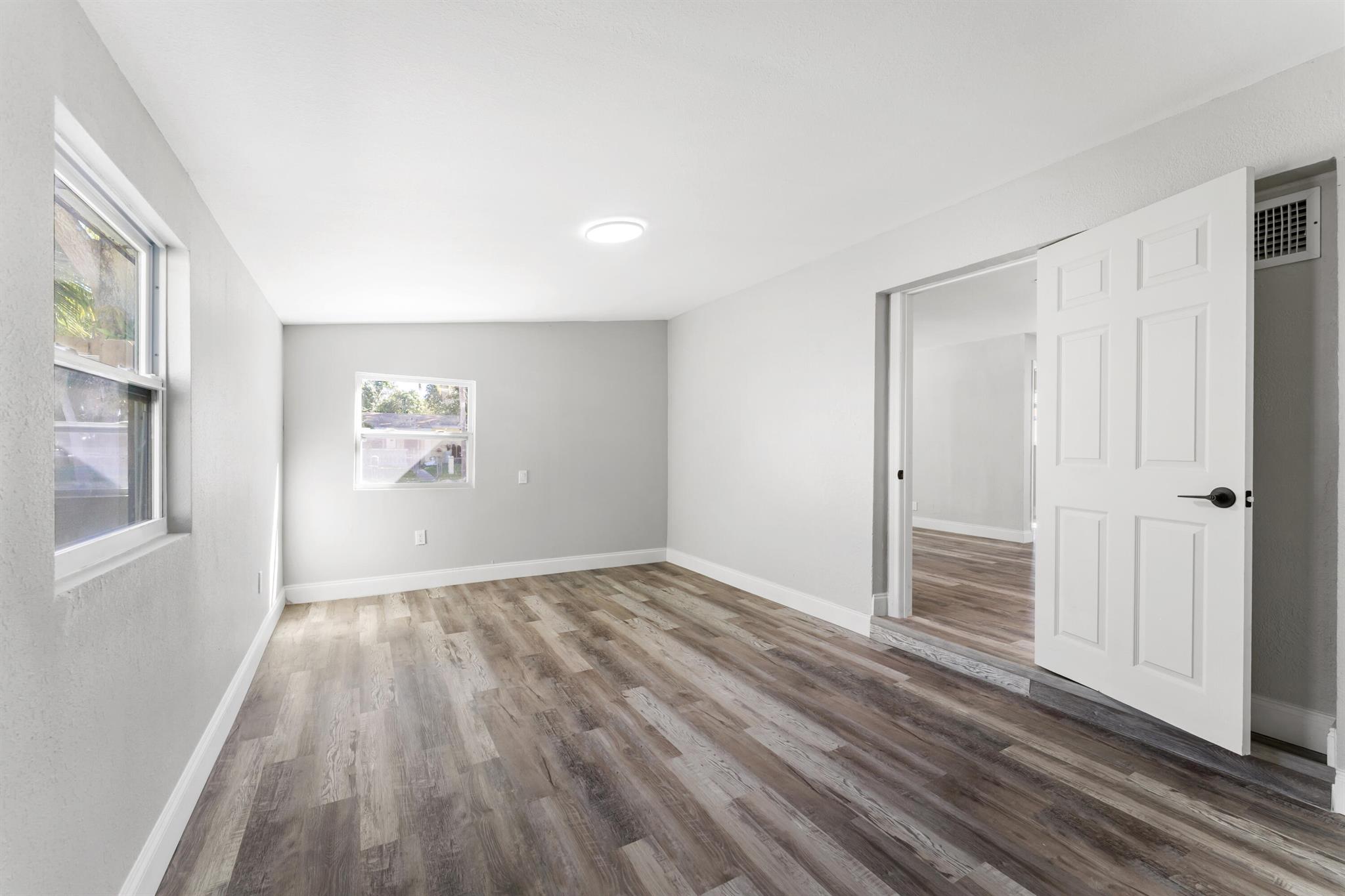 NORTH PALM BCH 2 - Residential