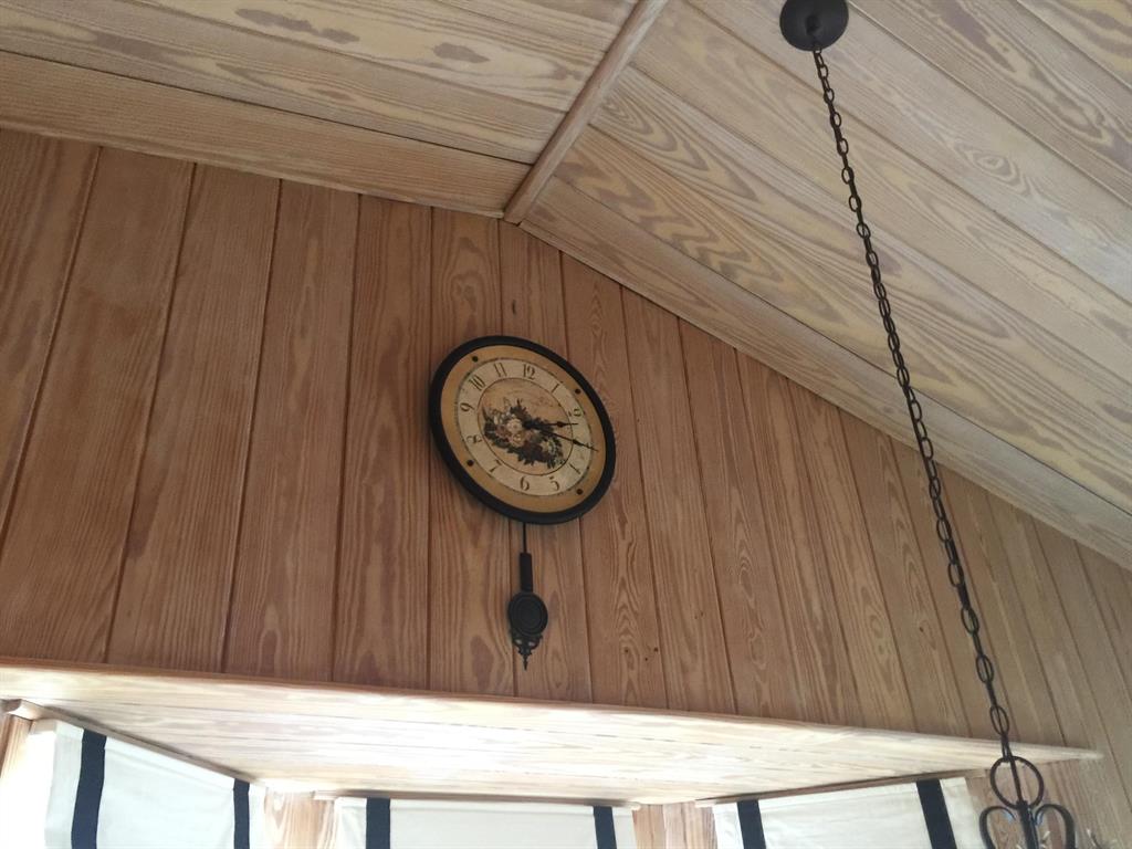 PINEWOOD EAST 2 OF WELLINGTON - Residential