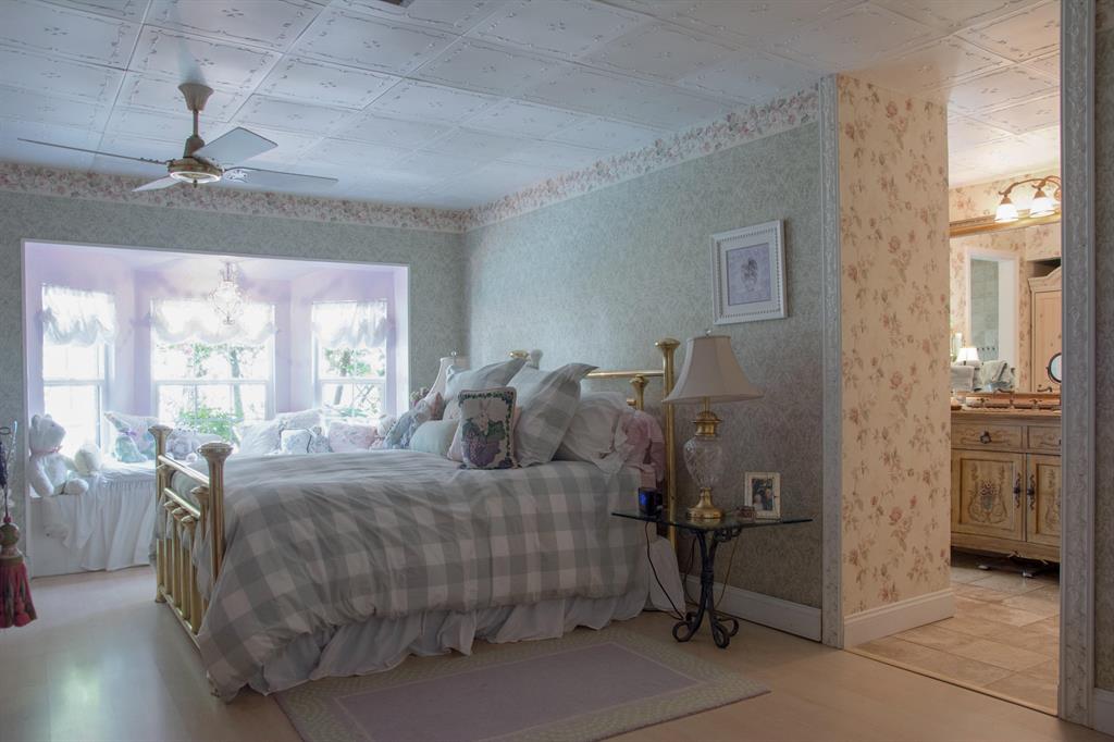 PINEWOOD EAST 2 OF WELLINGTON - Residential