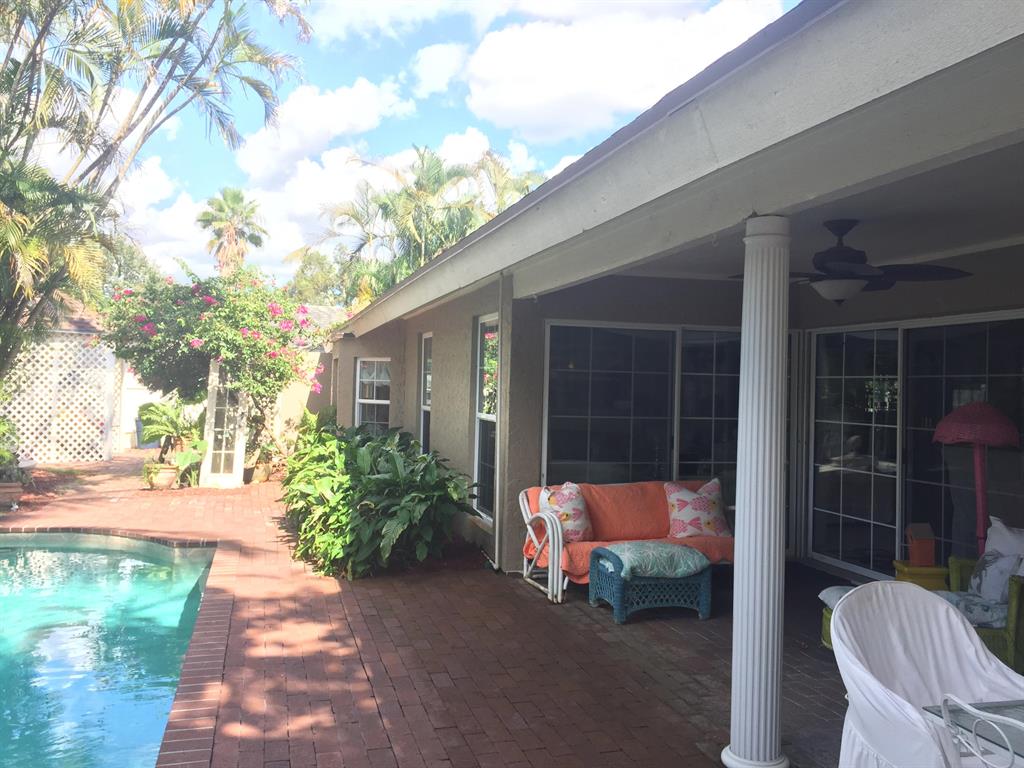 PINEWOOD EAST 2 OF WELLINGTON - Residential