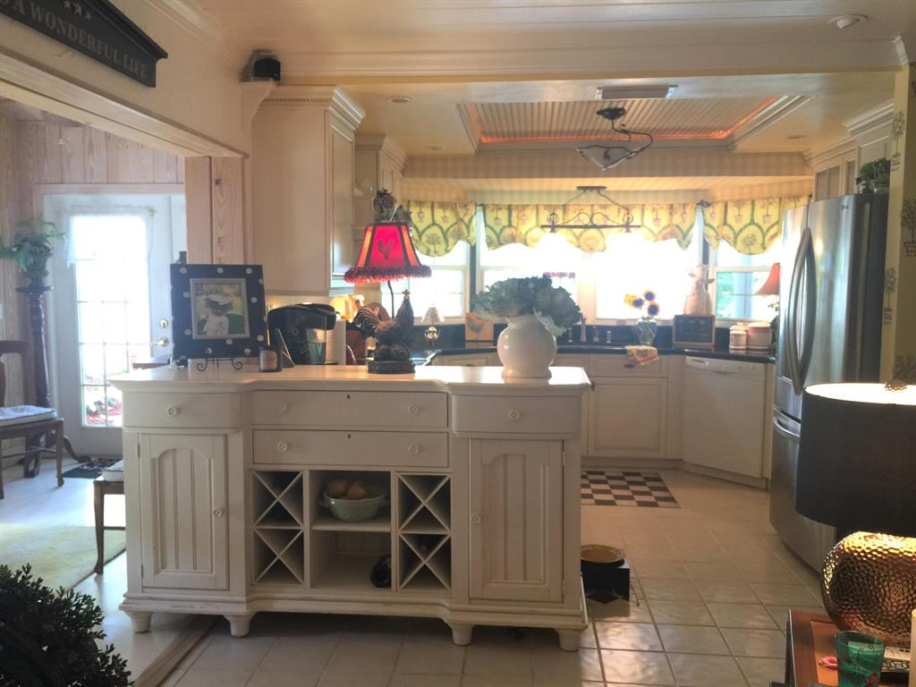 PINEWOOD EAST 2 OF WELLINGTON - Residential