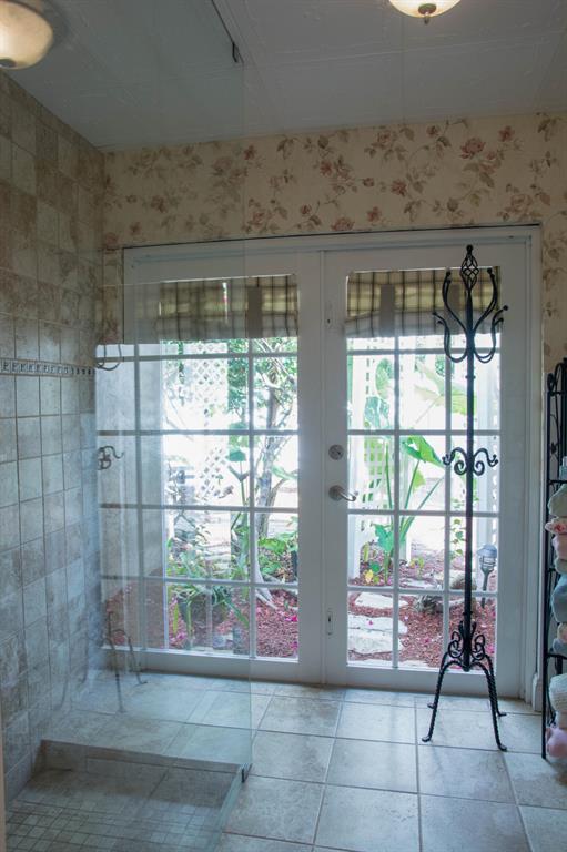 PINEWOOD EAST 2 OF WELLINGTON - Residential