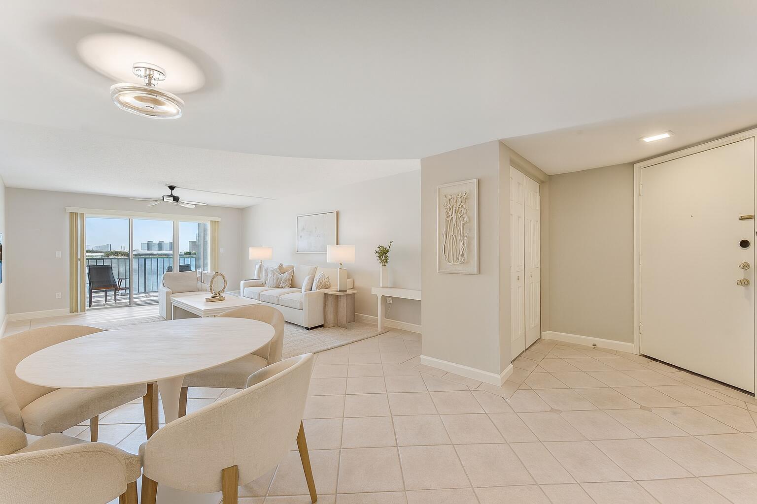 LAKE HARBOUR TOWERS CONDO - Residential