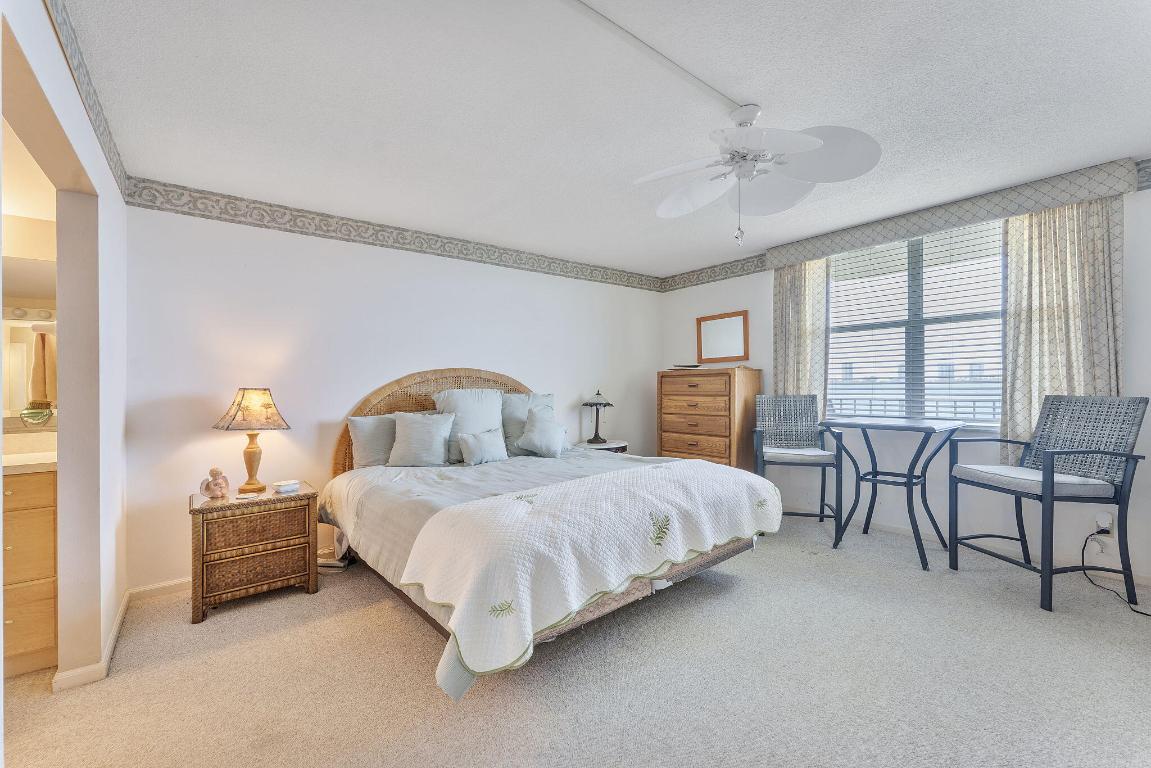 LAKE HARBOUR TOWERS CONDO - Residential