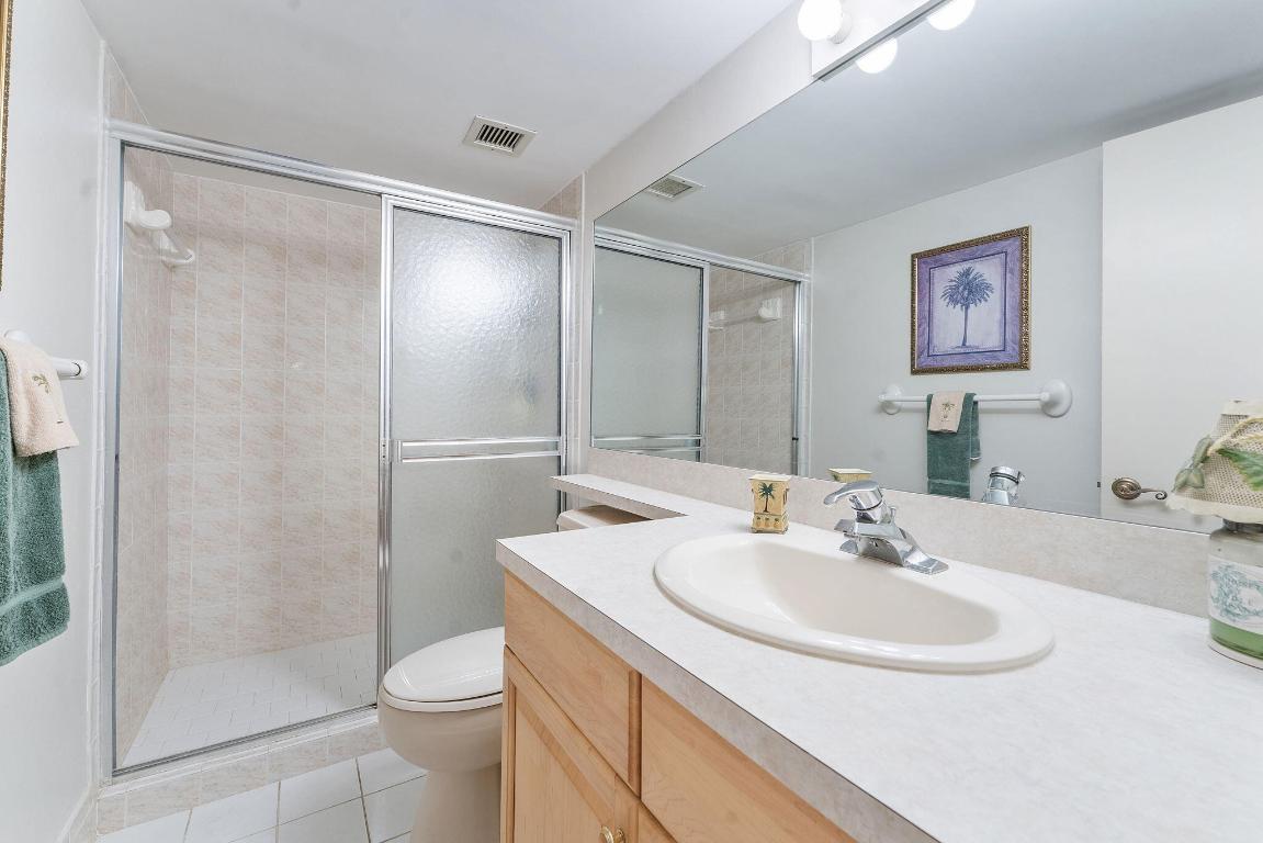 LAKE HARBOUR TOWERS CONDO - Residential