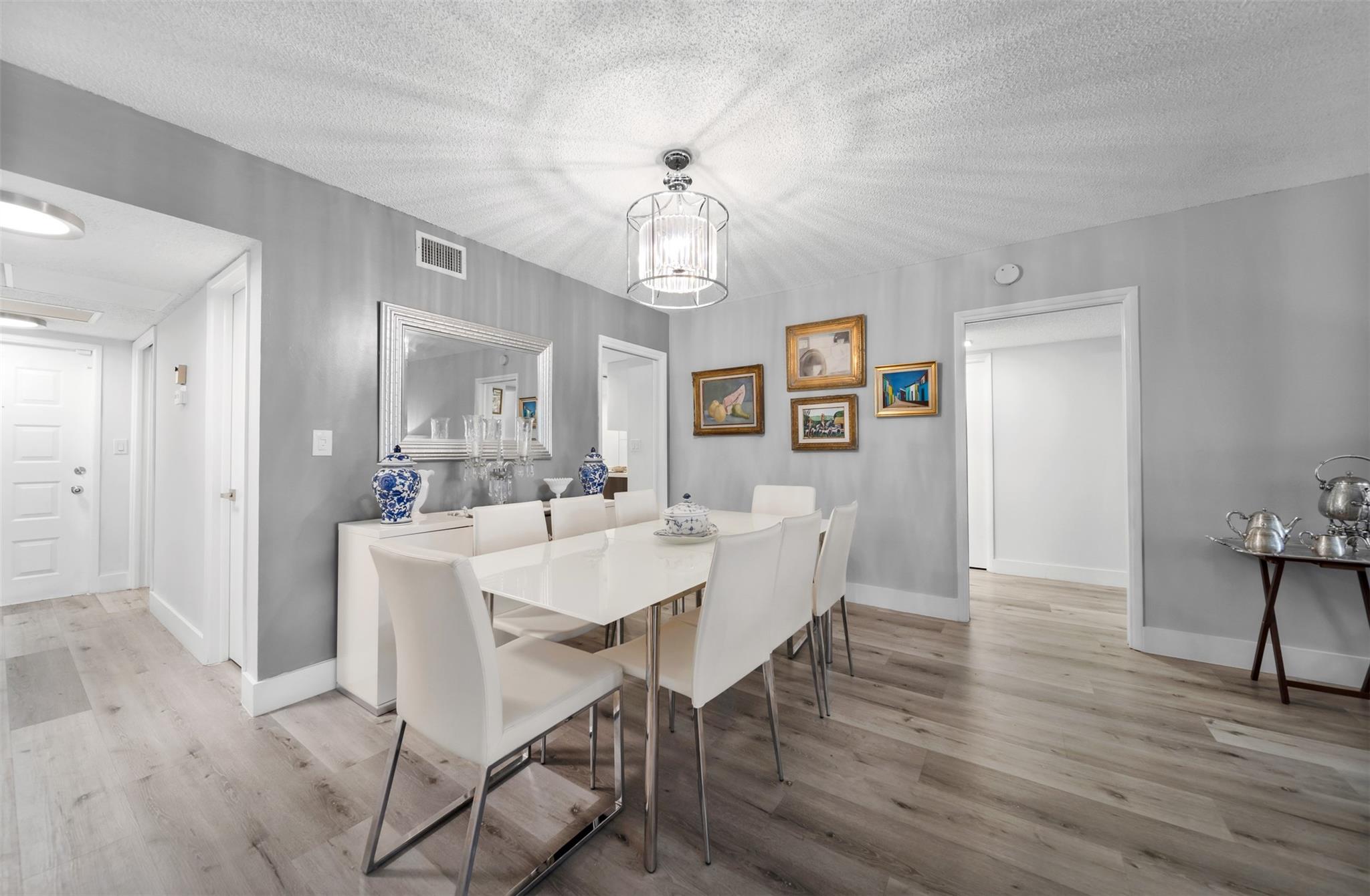 No 128 Palm-Aire Country - Residential Lease