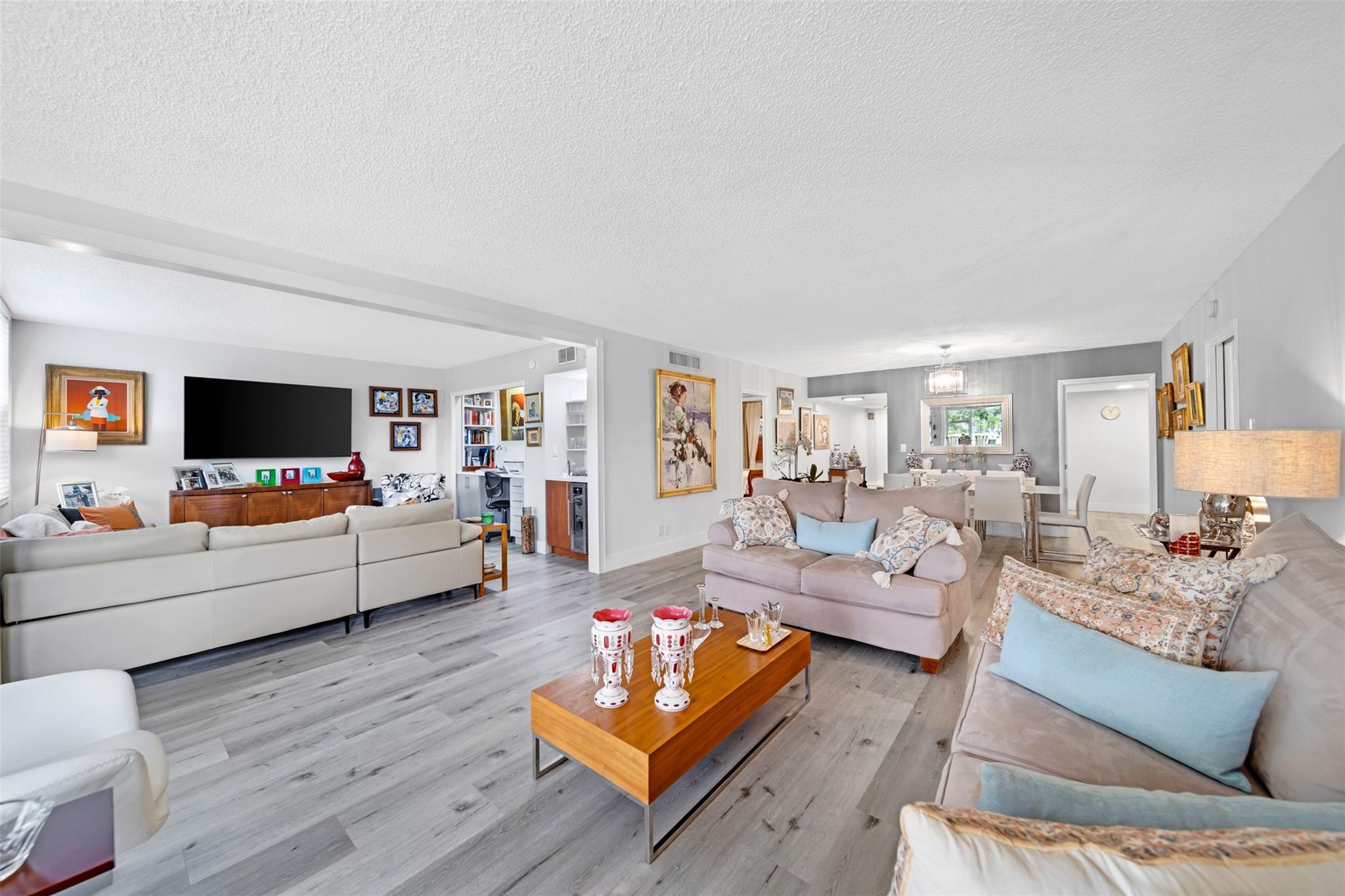 No 128 Palm-Aire Country - Residential Lease