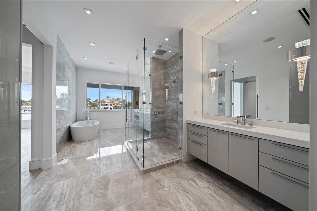 LAKE PLACID - Residential