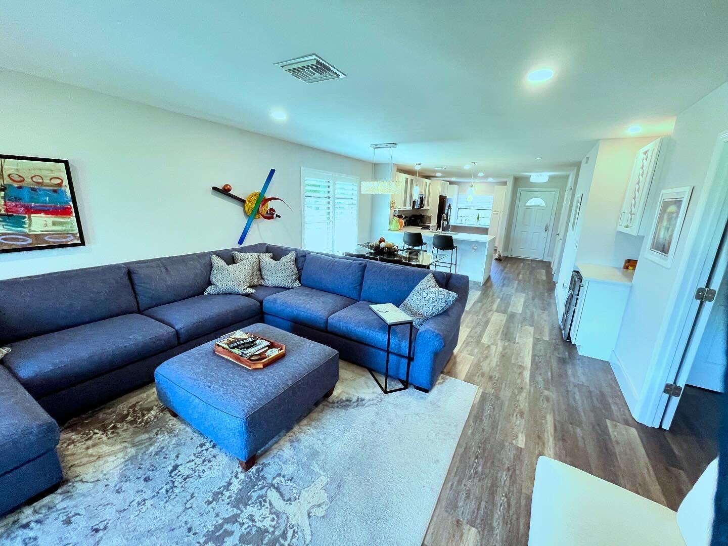 STRATFORD AT HUNTERS RUN CONDO - Residential