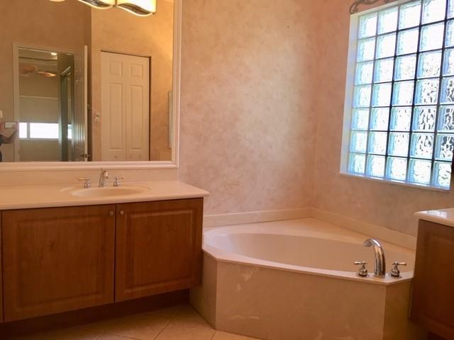 AVALON ESTATES - Residential Lease