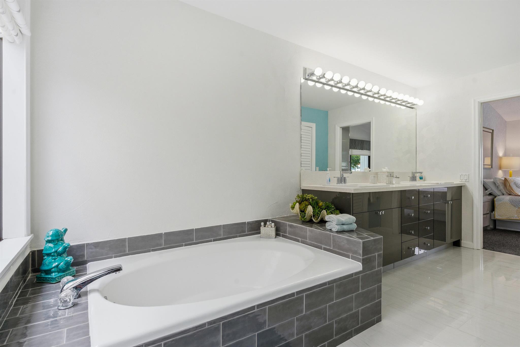 VILLAS OF GREEN GLEN III - Residential