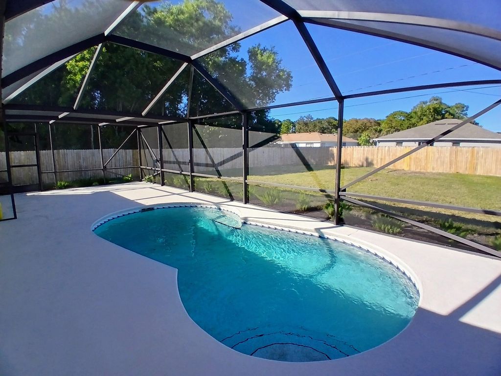 Photo of 2358 SE Heathwood Circle, Port Saint Lucie, FL 34952 (MLS # R11151015)