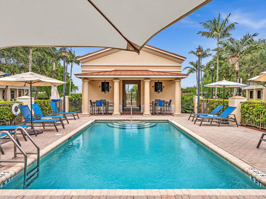 Photo of 2403 Venetian Way #2403, Boynton Beach, FL 33426 (MLS # R10994463)