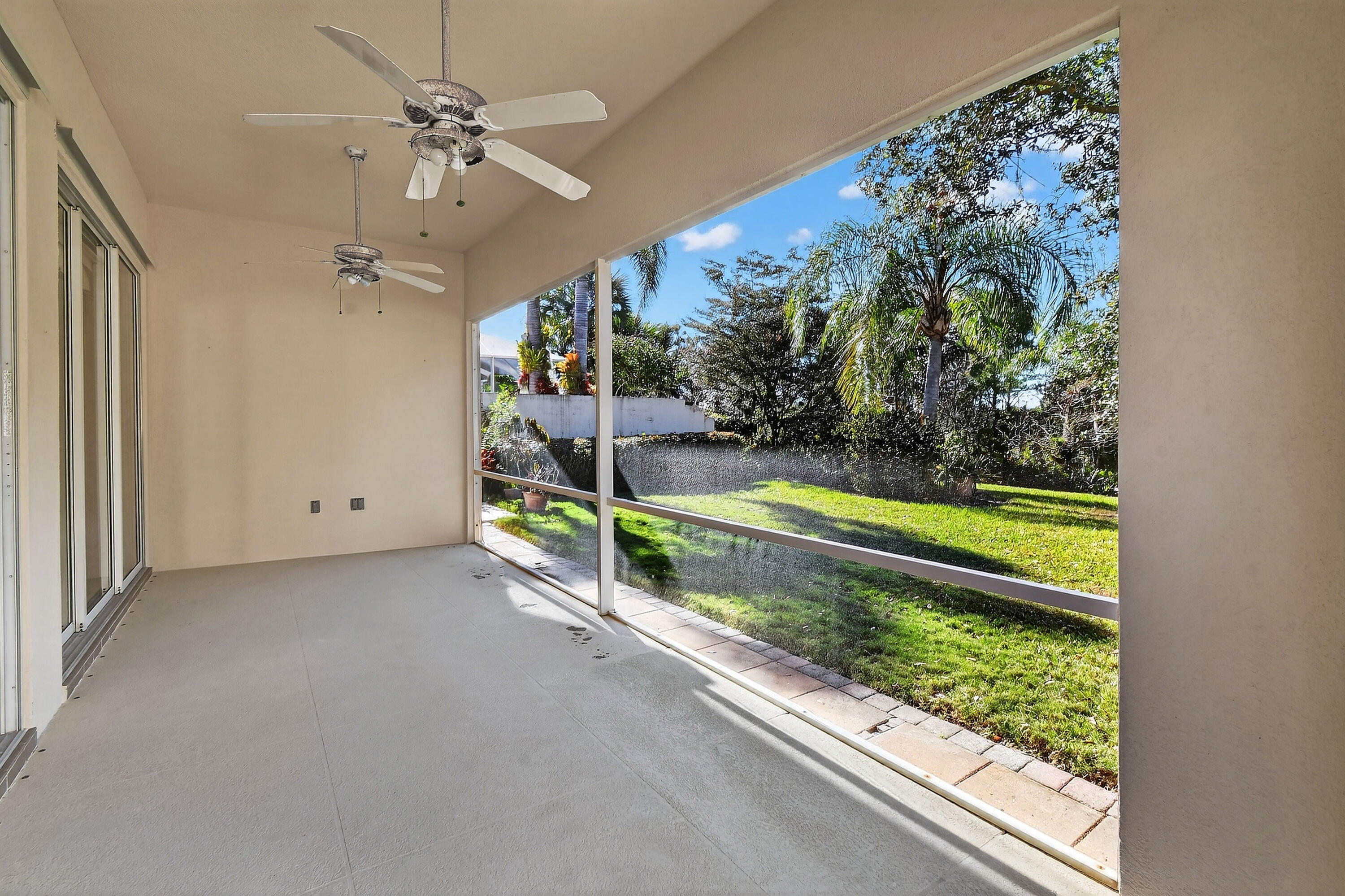 THE RETREAT - Residential