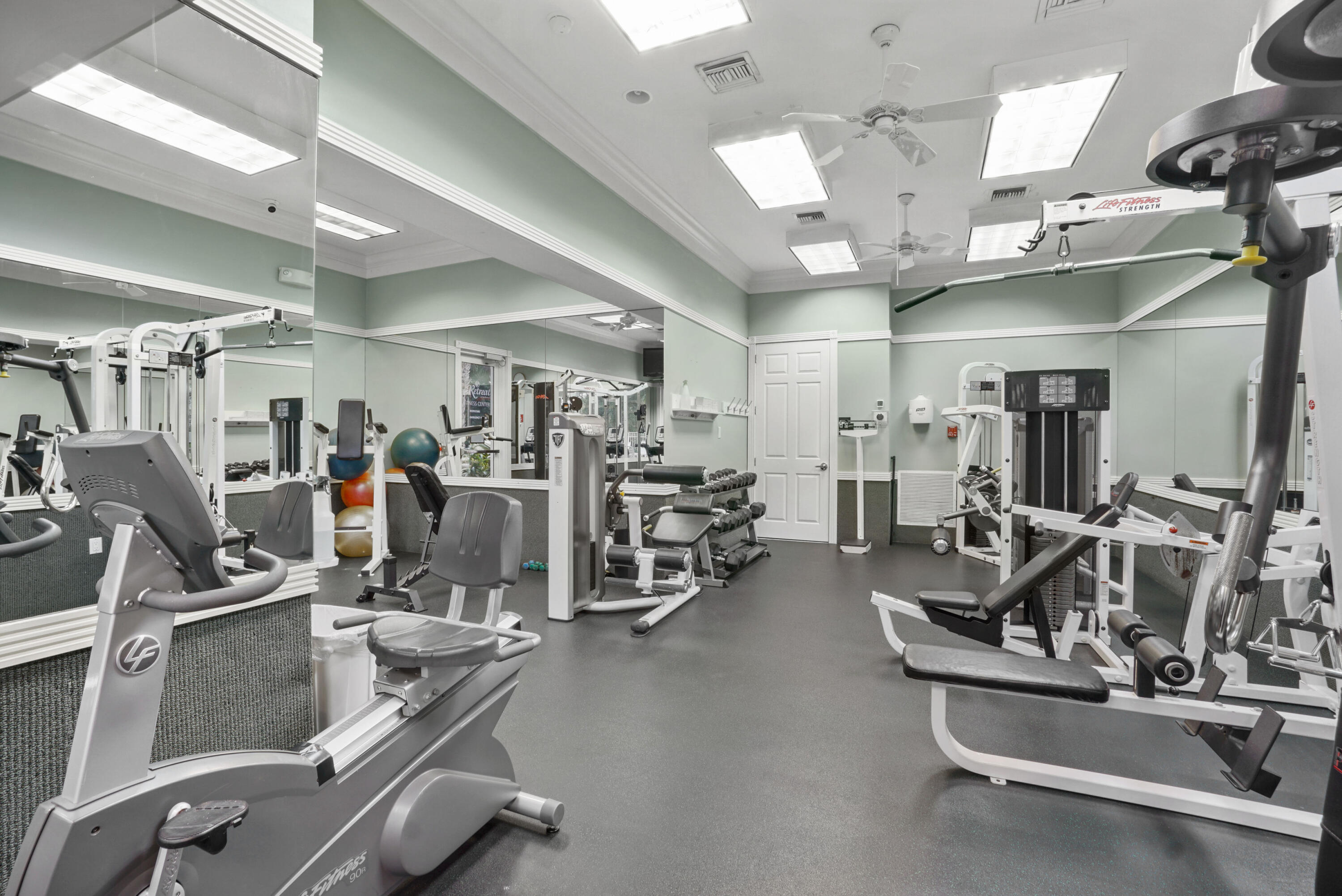 THE RETREAT - Residential