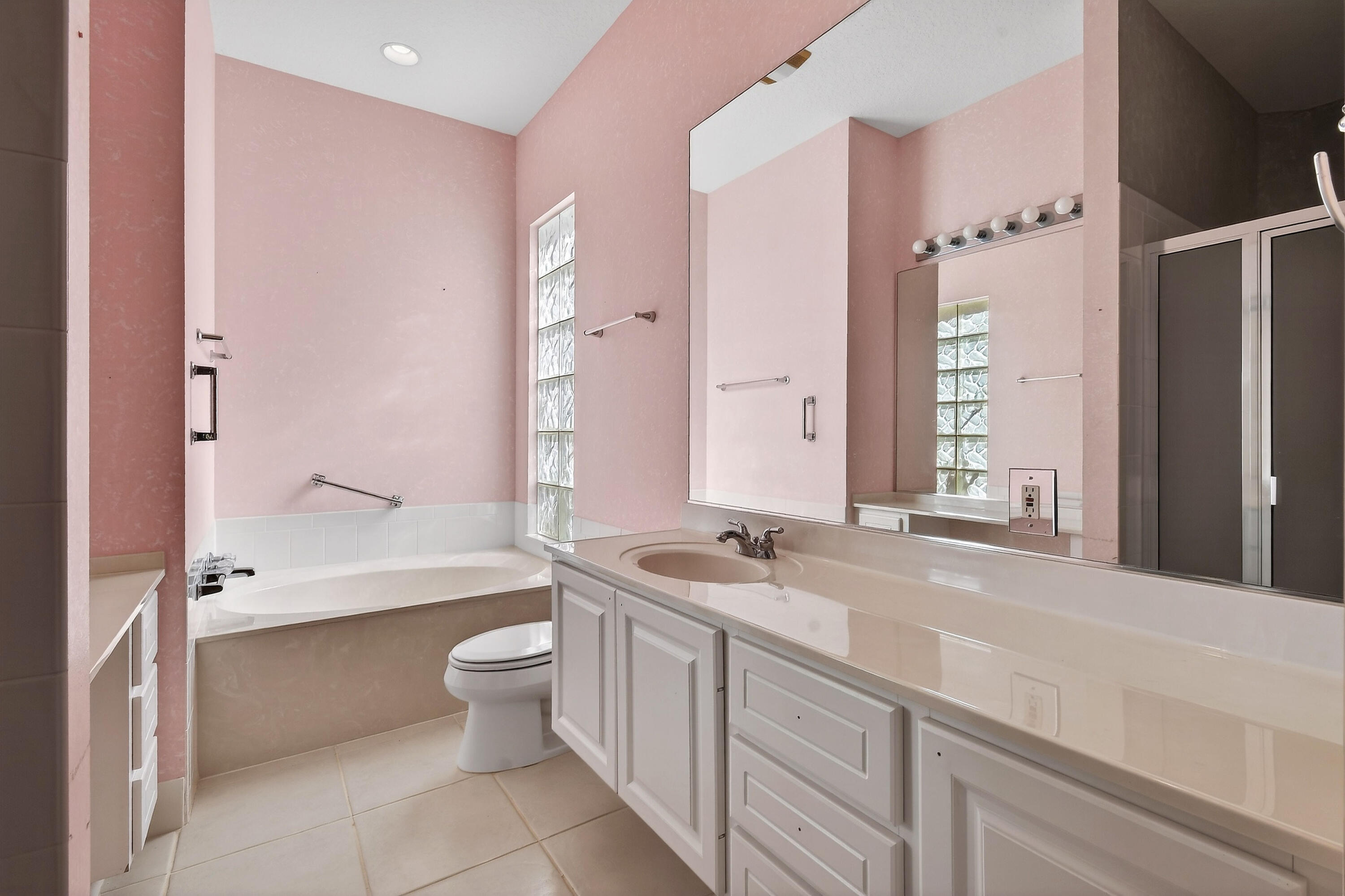 THE RETREAT - Residential