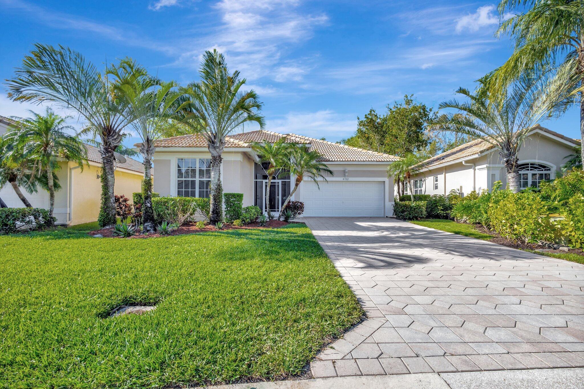 8722 San Andros