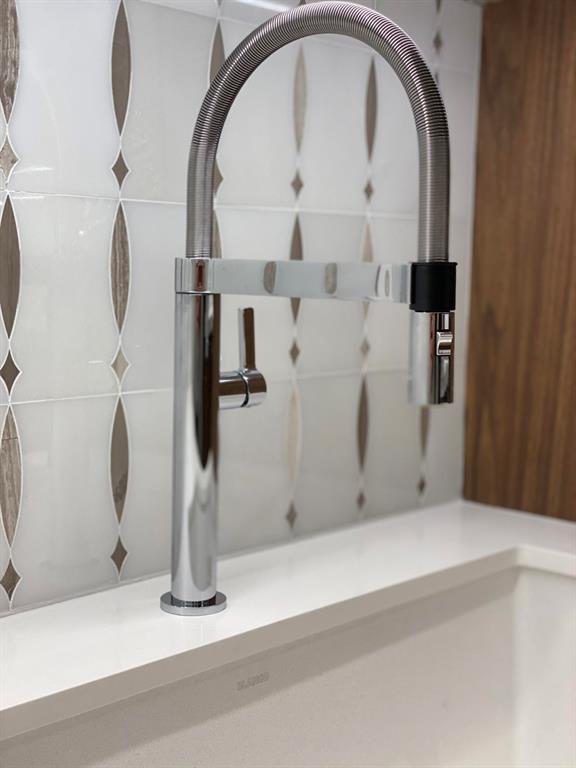 FOXE CHASE - Residential