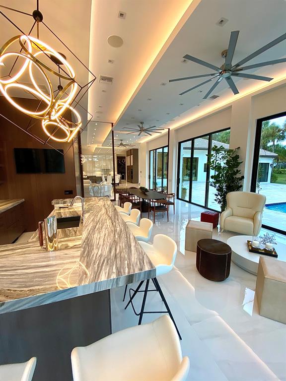 FOXE CHASE - Residential