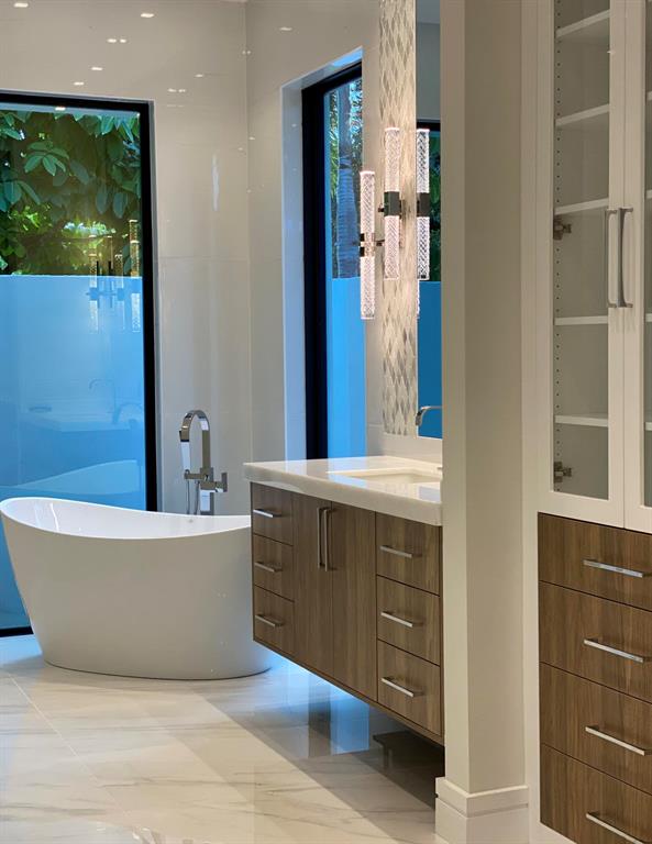 FOXE CHASE - Residential