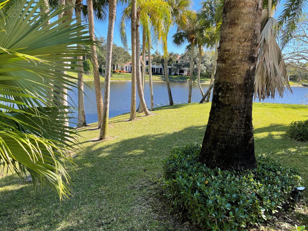 FOXE CHASE - Residential