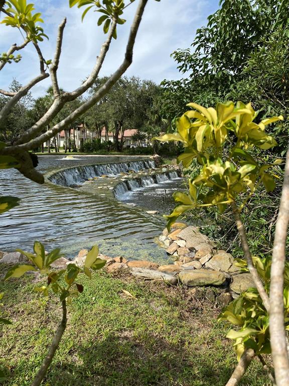 FOXE CHASE - Residential