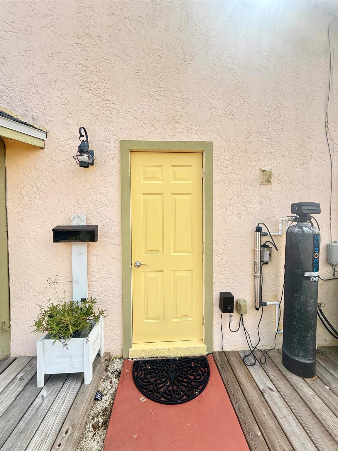 PORT ST LUCIE SECTION 39 - Residential Lease