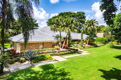 Tiny photo for 6911 ANNAPOLIS Court, Parkland, FL 33067 (MLS # B26067216)