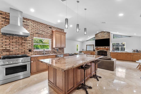 Tiny photo for 6911 ANNAPOLIS Court, Parkland, FL 33067 (MLS # B26067216)