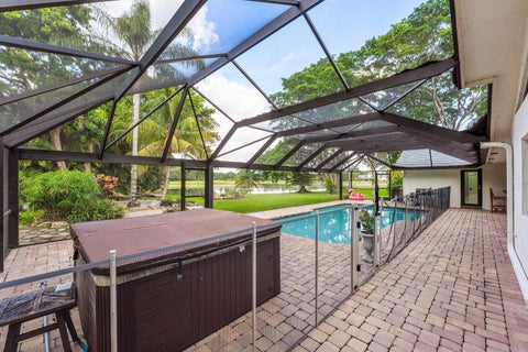Tiny photo for 6911 ANNAPOLIS Court, Parkland, FL 33067 (MLS # B26067216)