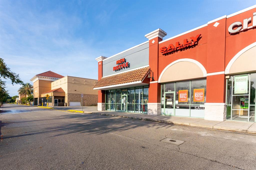 METRO STATION - Commercial Sale