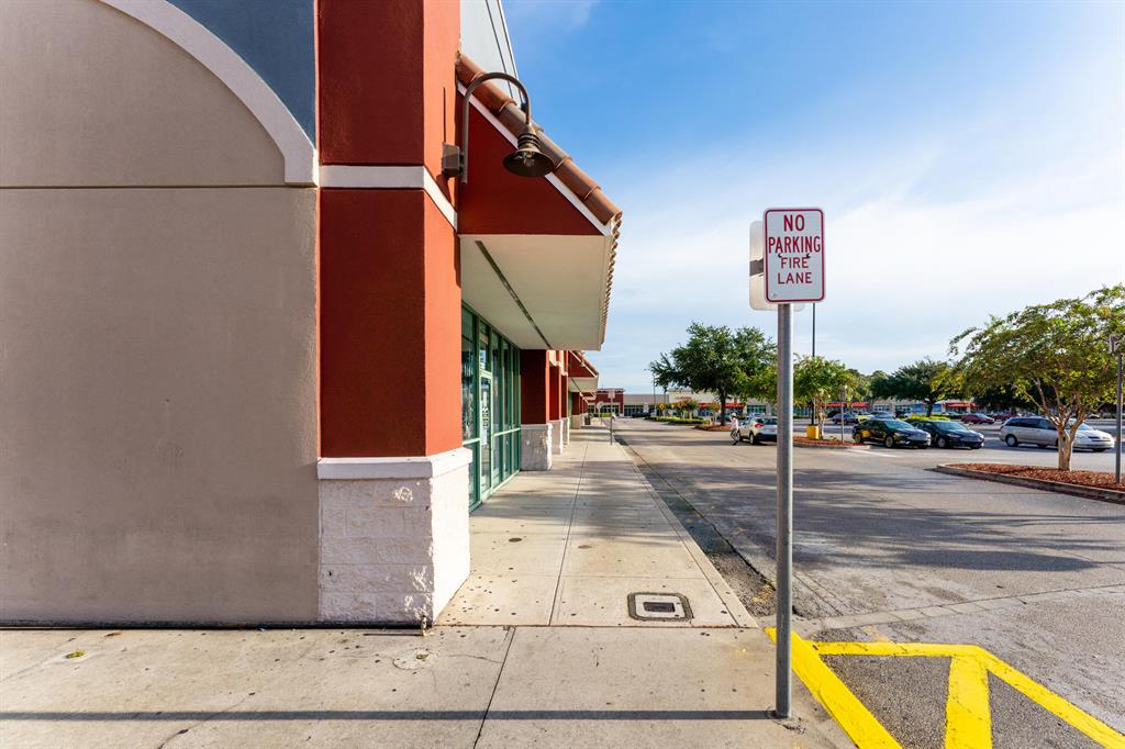 METRO STATION - Commercial Sale