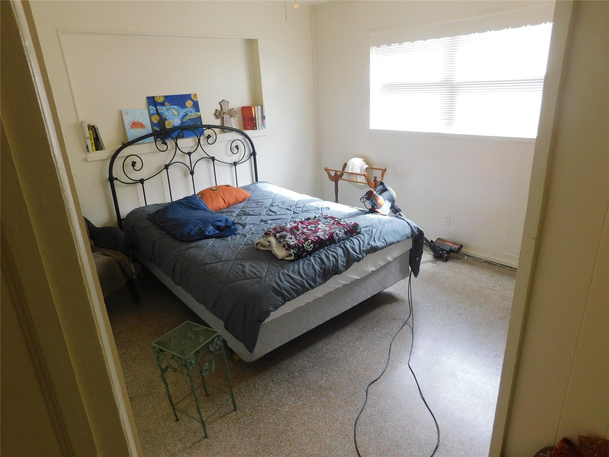 Rose Manor 42-16 B - Residential