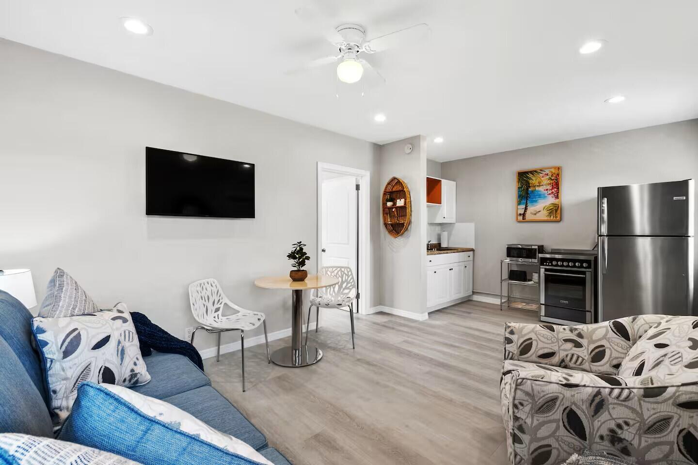 BOYNTON PLACE - Residential Lease