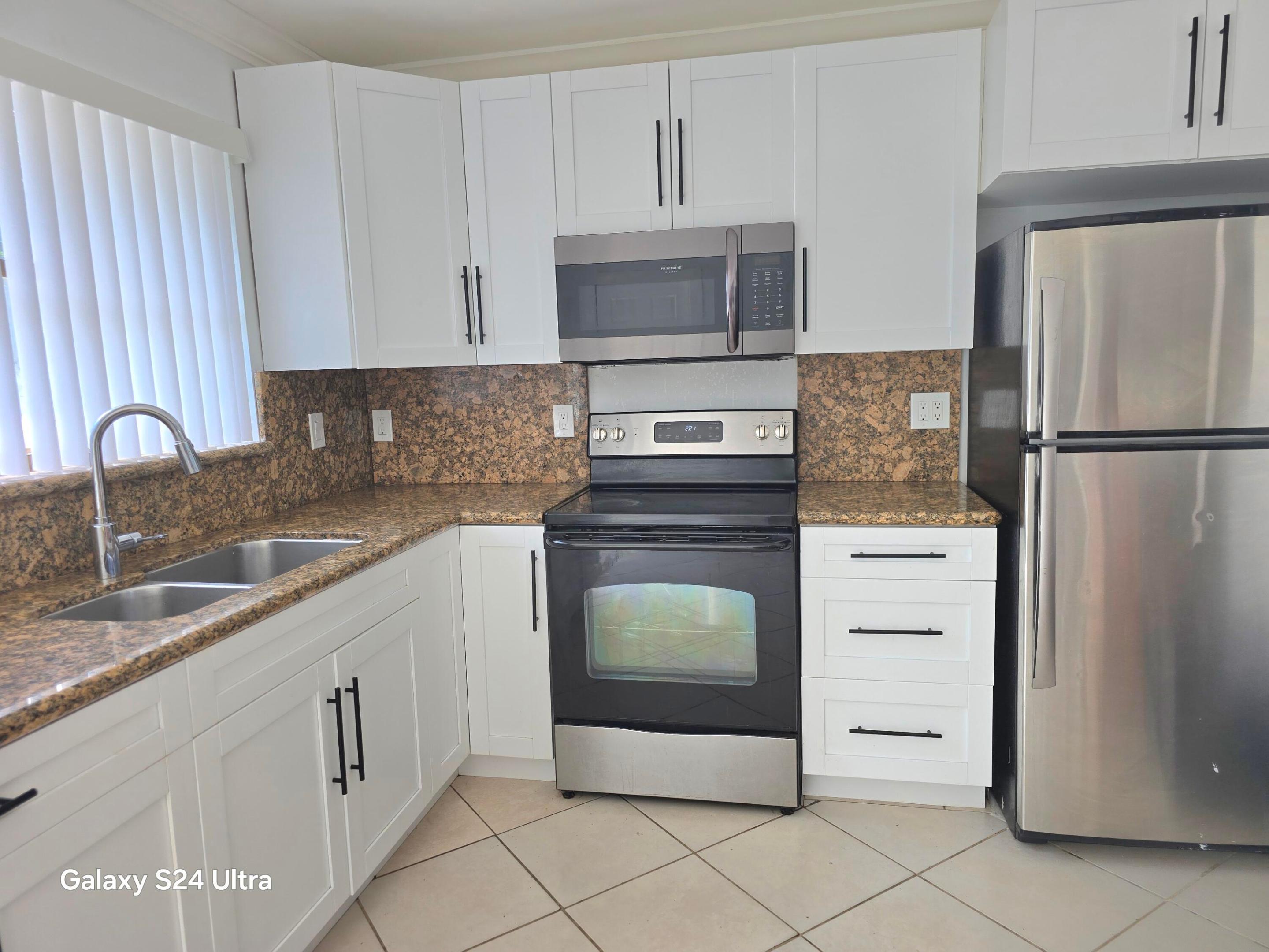 SOUTHGATE FOURTH ADD - Residential