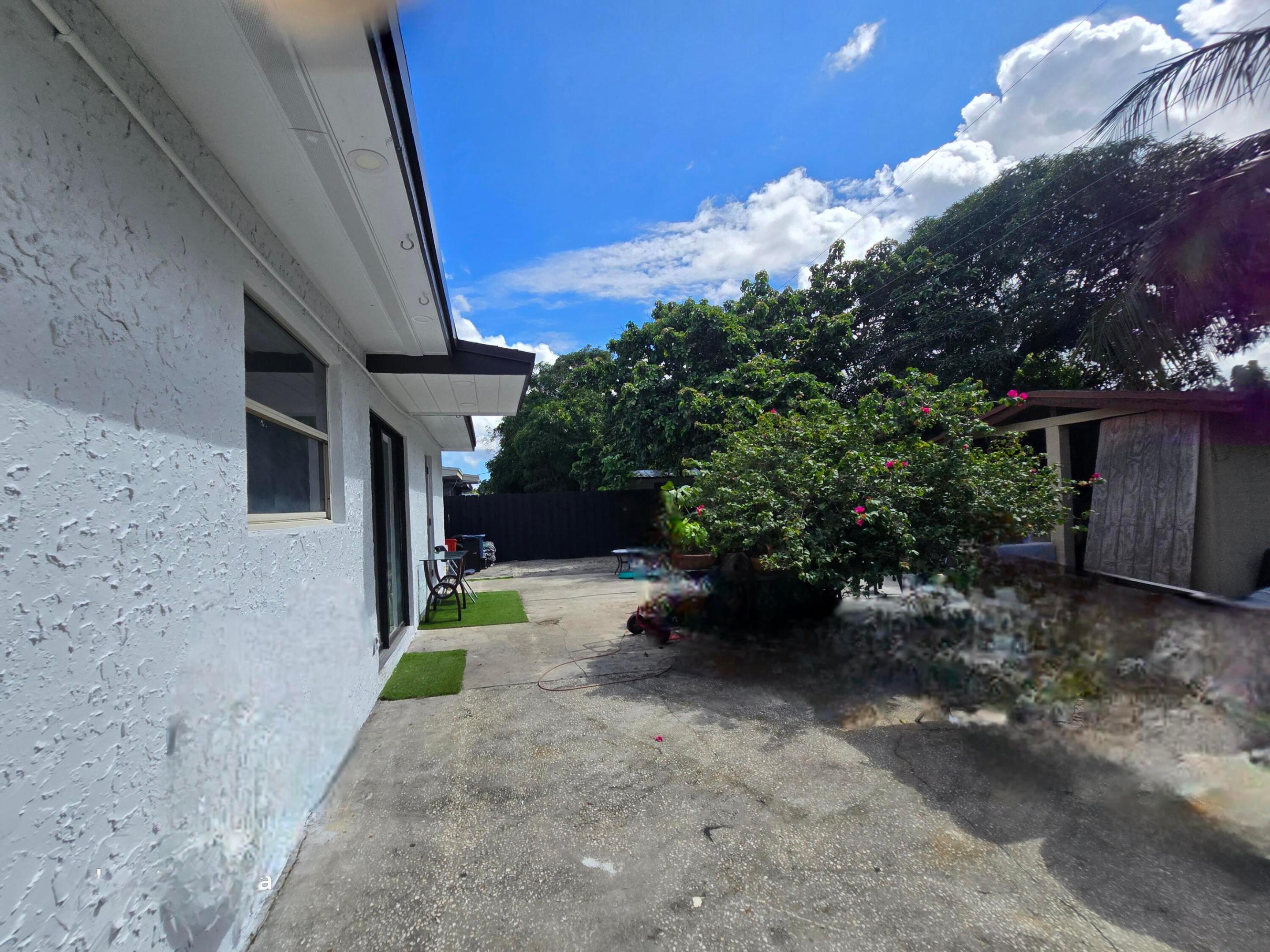 6138 Southgate Boulevard