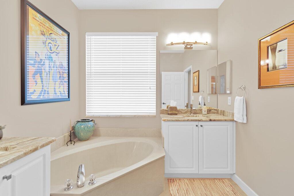 KENWOOD VILLAGE PD SUBDIV - Residential