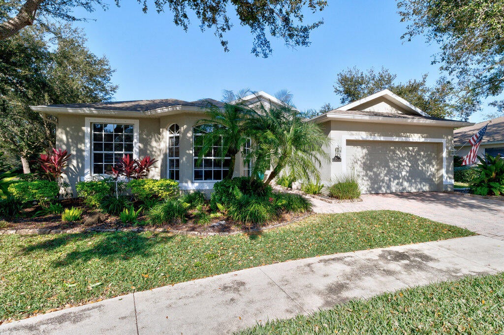 Photo of 3812 Kitty Hawk Lane SW, Vero Beach, FL 32968 (MLS # R11142574)