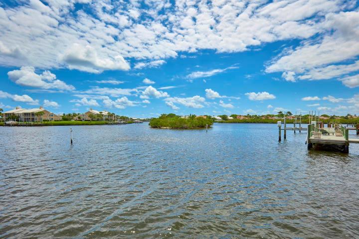 ADMIRALS COVE - Residential