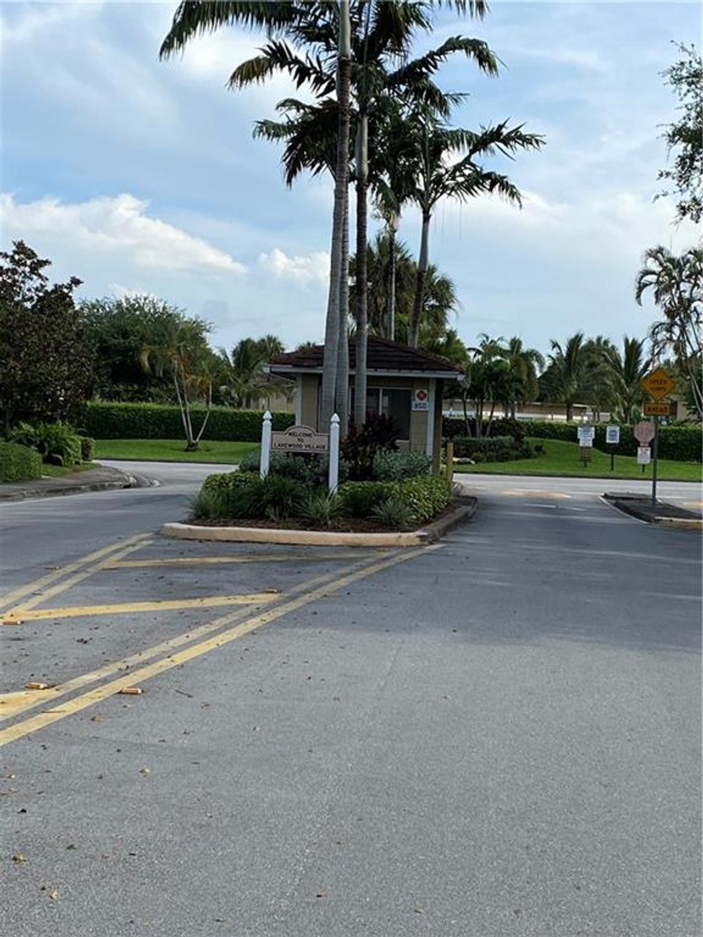 Photo of 10224 Twin Lakes Dr #10224, Coral Springs, FL 33071 (MLS # F10295481)