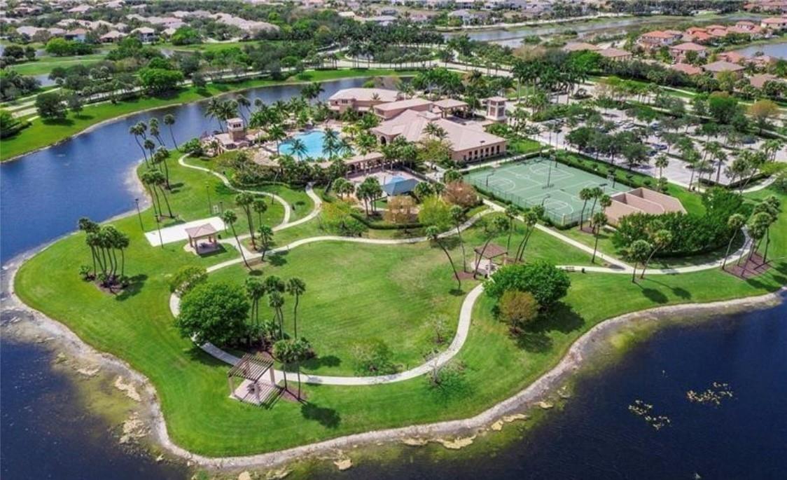 Heron Bay Northeast 173-9 - Residential Lease
