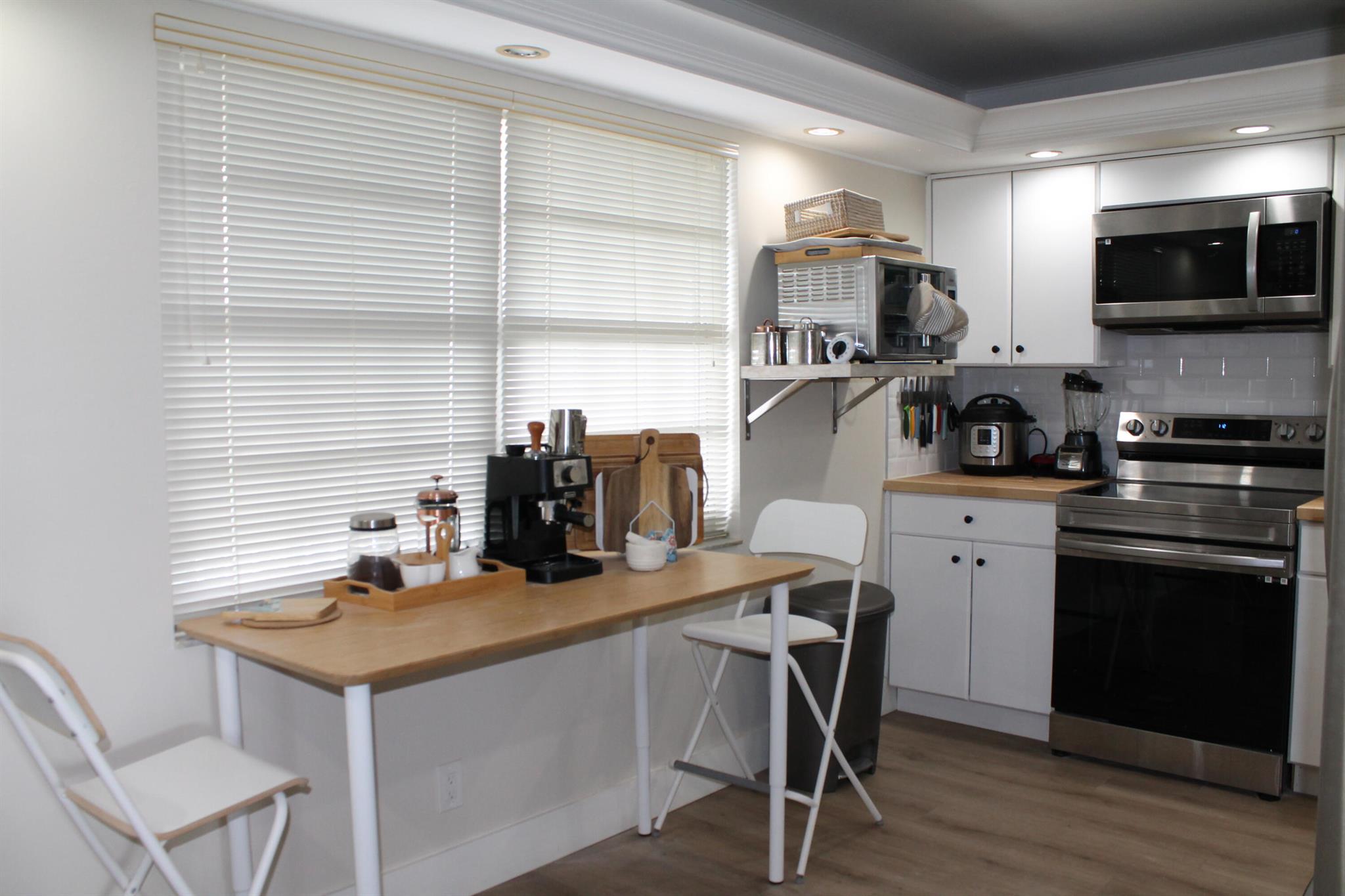 NO 113 PALM AIRE COUNTRY - Residential Lease