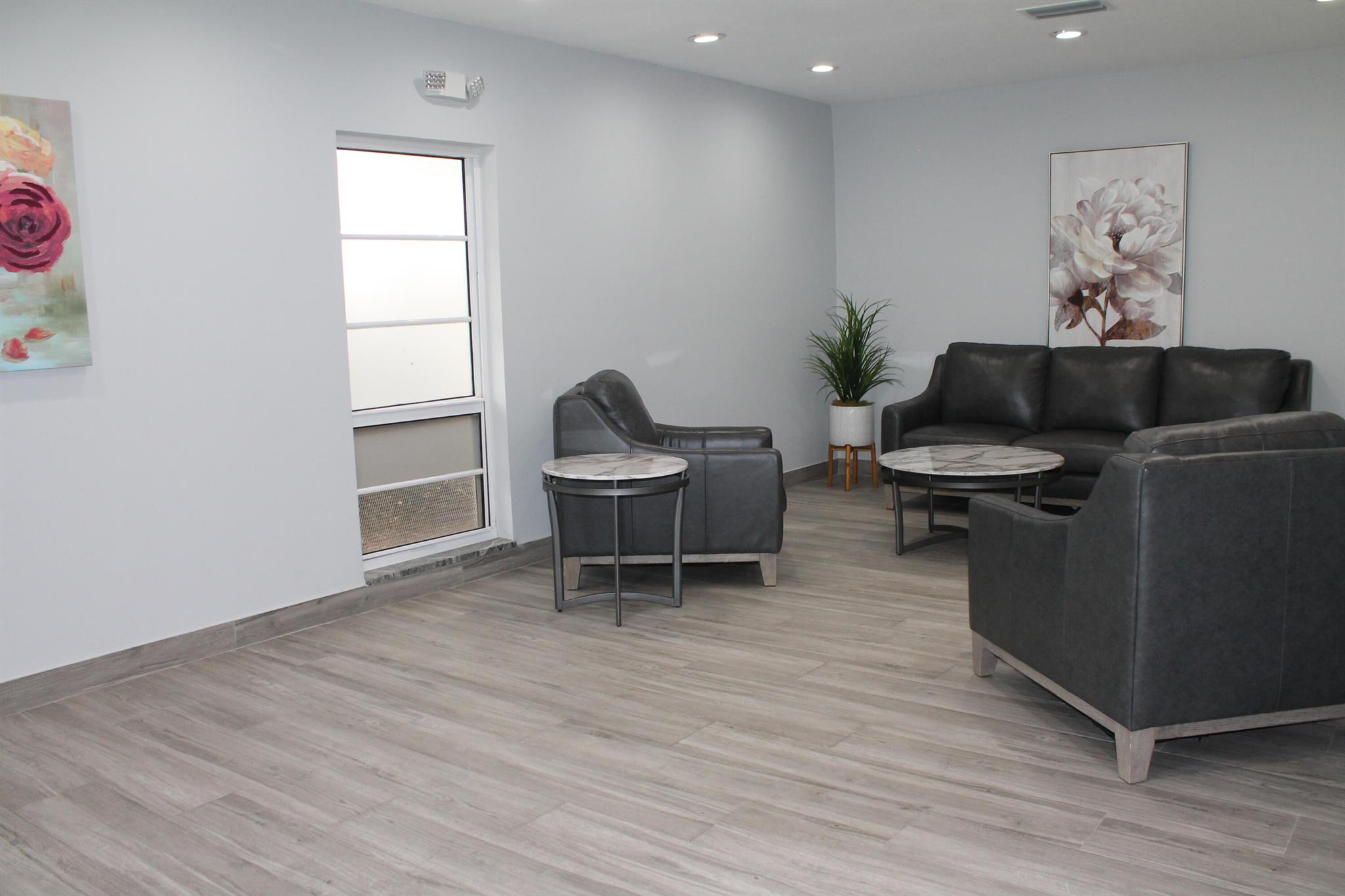 NO 113 PALM AIRE COUNTRY - Residential Lease