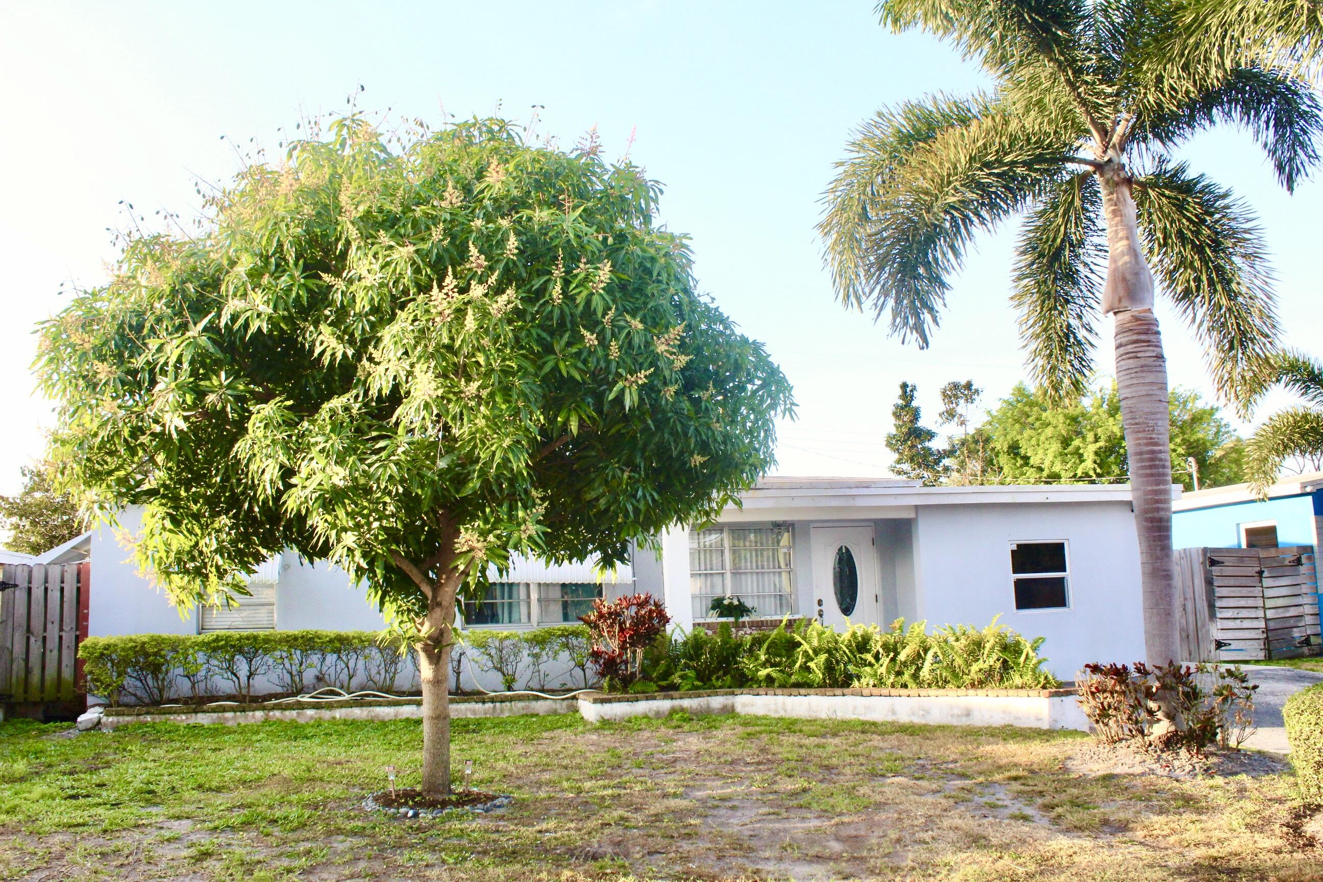 ENGLEWOOD MANOR - Residential