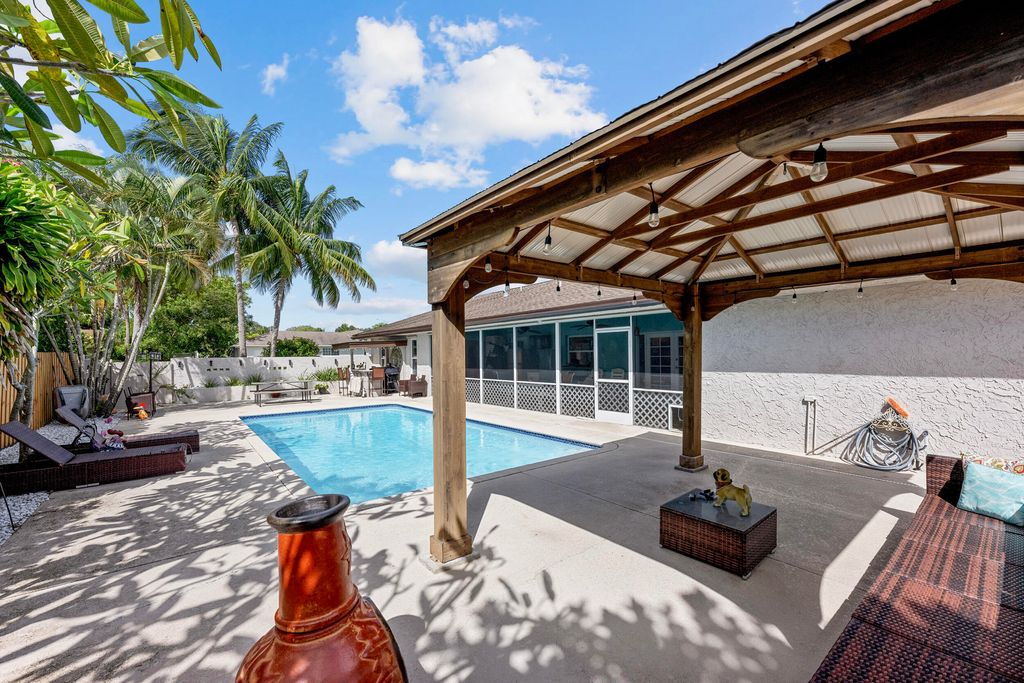 Photo of 4430 Gardenia Drive, Palm Beach Gardens, FL 33410 (MLS # R11132565)