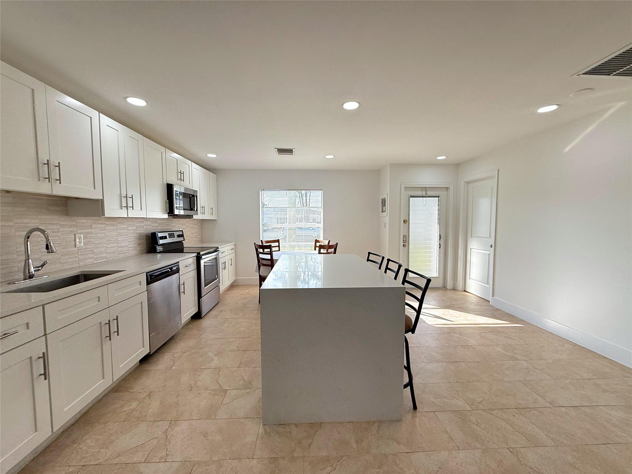 Bridgeview Condo - Residential Lease