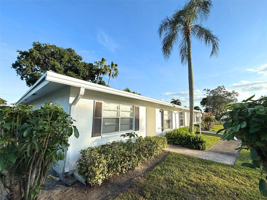 Fully updated villa in the desirable Bridgewood community of Delray Beach, available for annual or seasonal rental. Ideally located just minutes from vibrant Downtown Delray Beach, the beach, and a wide selection of shopping, dining, and entertainment options.

This home features a rare and functional layout with two spacious master suites, each offering a private full bathroom and walk-in closet, providing excellent privacy and flexibility. The open-concept living area flows into a modern kitchen with solid surface countertops, stainless steel appliances, and recessed lighting. Additional highlights include a covered lanai, interior laundry room, one assigned parking space, and ample guest parking.

Bridgewood is a well-maintained 55+ community offering residents access to a clubhouse